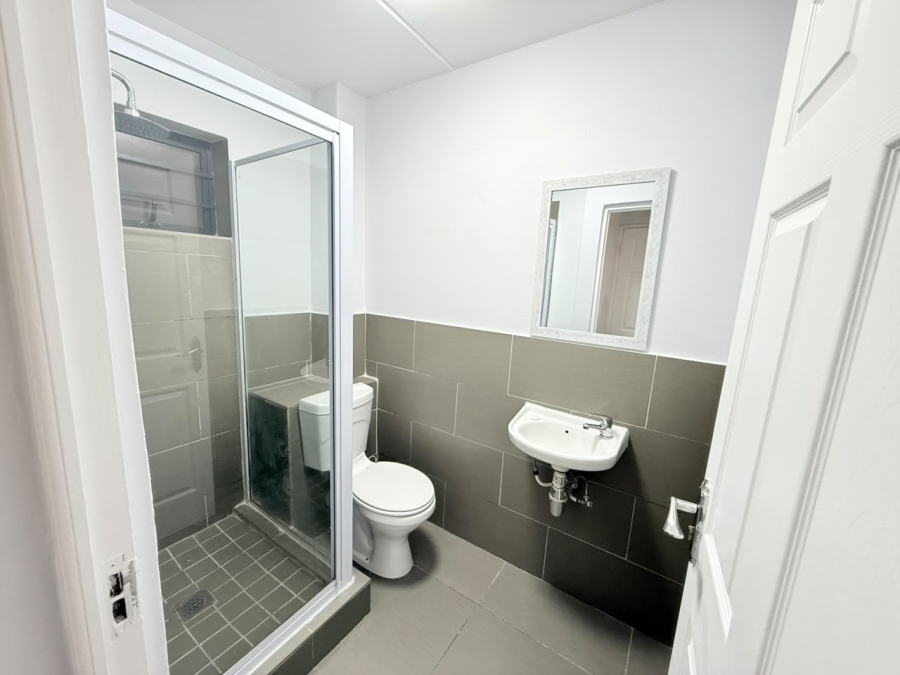 2 Bedroom Property for Sale in Parklands North Western Cape